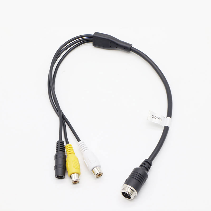 4P M към RCA F